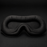 Binnenkant van het slaapmasker met verdiepte 3D-oogholtes en gecontourde neusbrug
